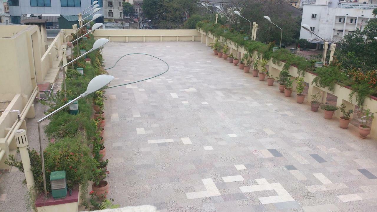 Sarmani Hotels Pvt. Ltd Chennai Exterior photo